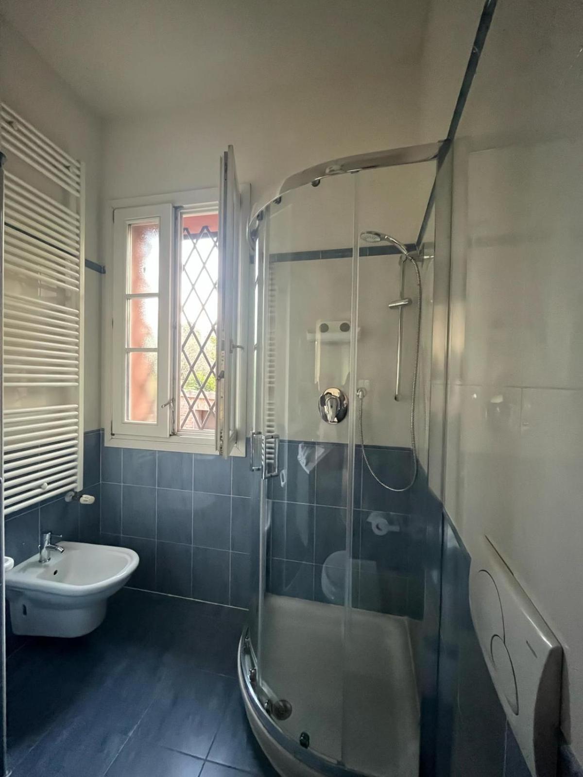 Appartement Saragozza Flat & Secret Garden à Bologne Extérieur photo