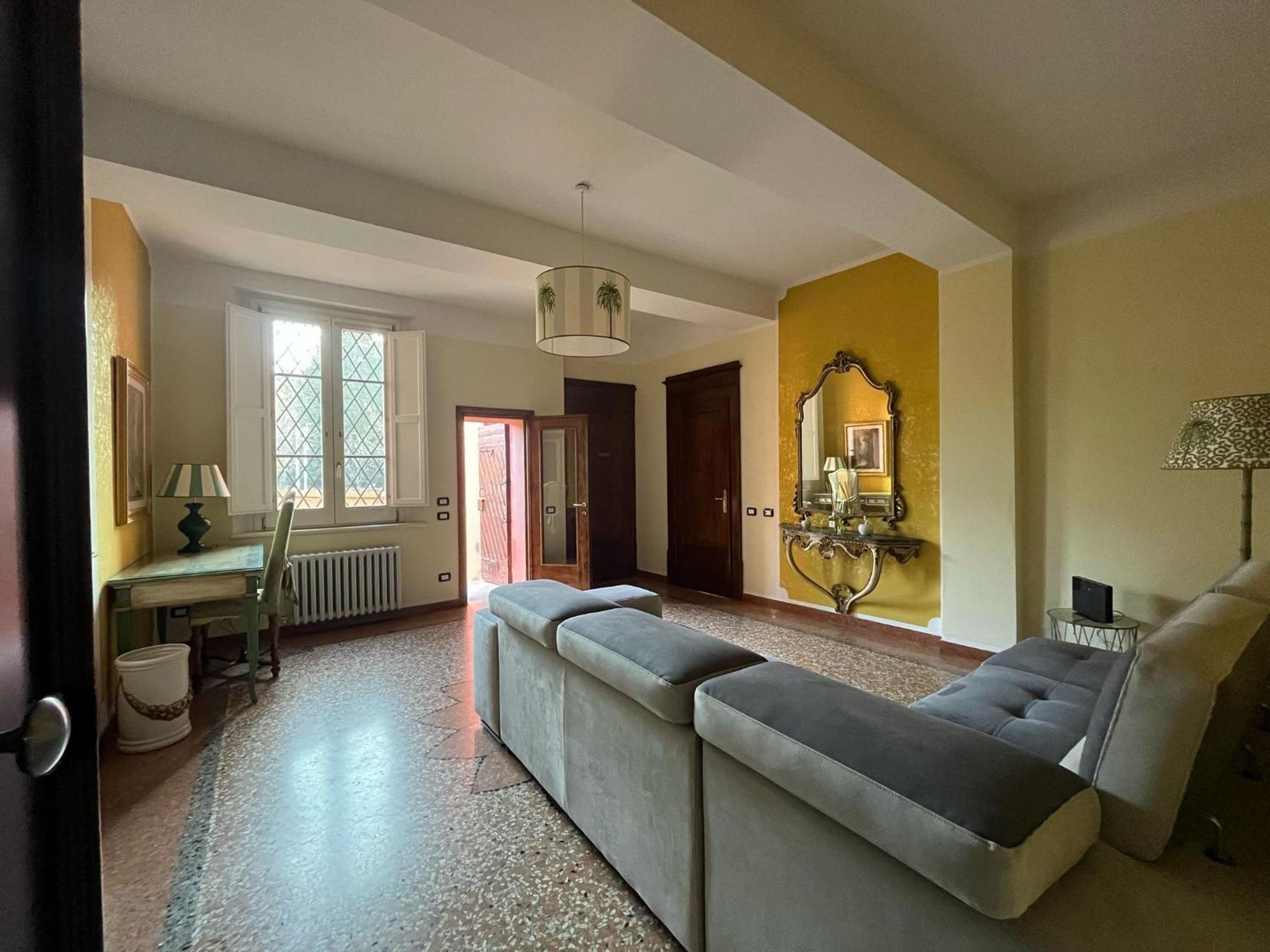 Appartement Saragozza Flat & Secret Garden à Bologne Extérieur photo