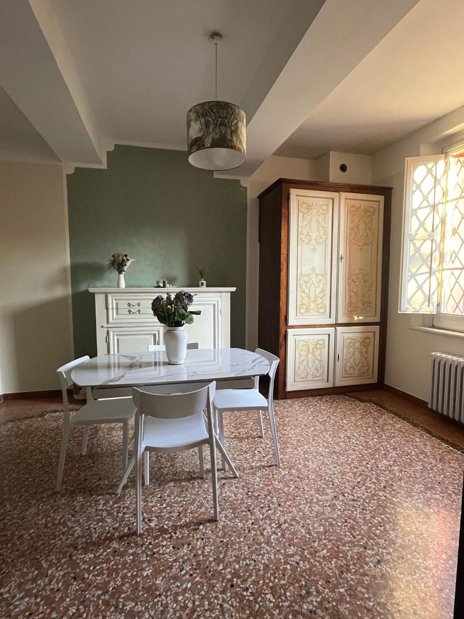 Appartement Saragozza Flat & Secret Garden à Bologne Extérieur photo